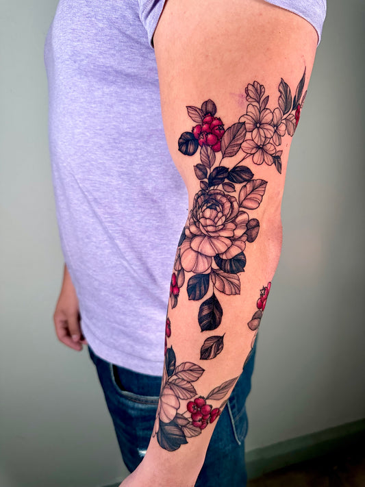 Tatuaje manga BlackWork y Color1